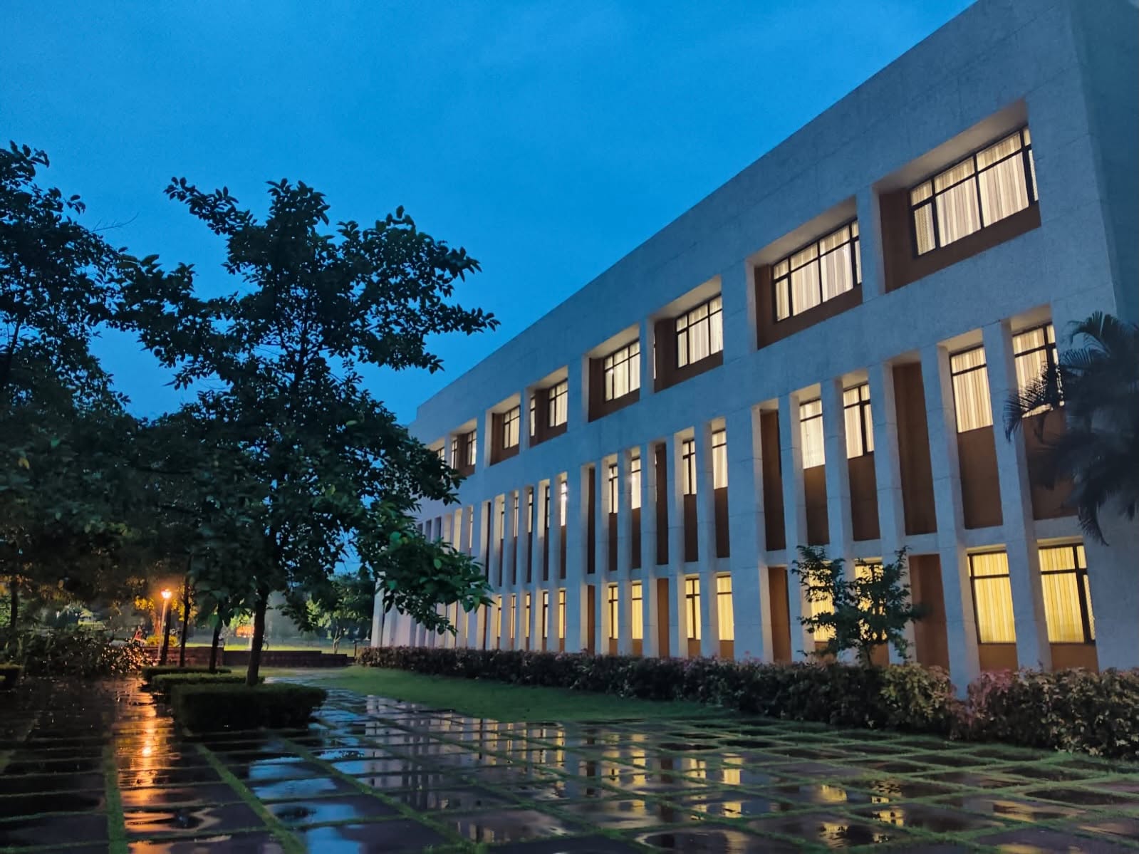 IISER Bhopal campus at evening